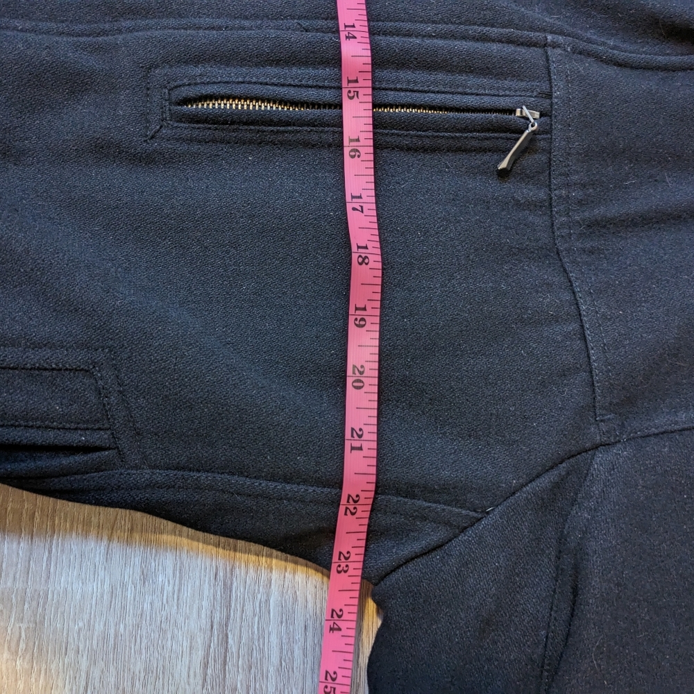Winter Black Jacket - Picture 6 of 7